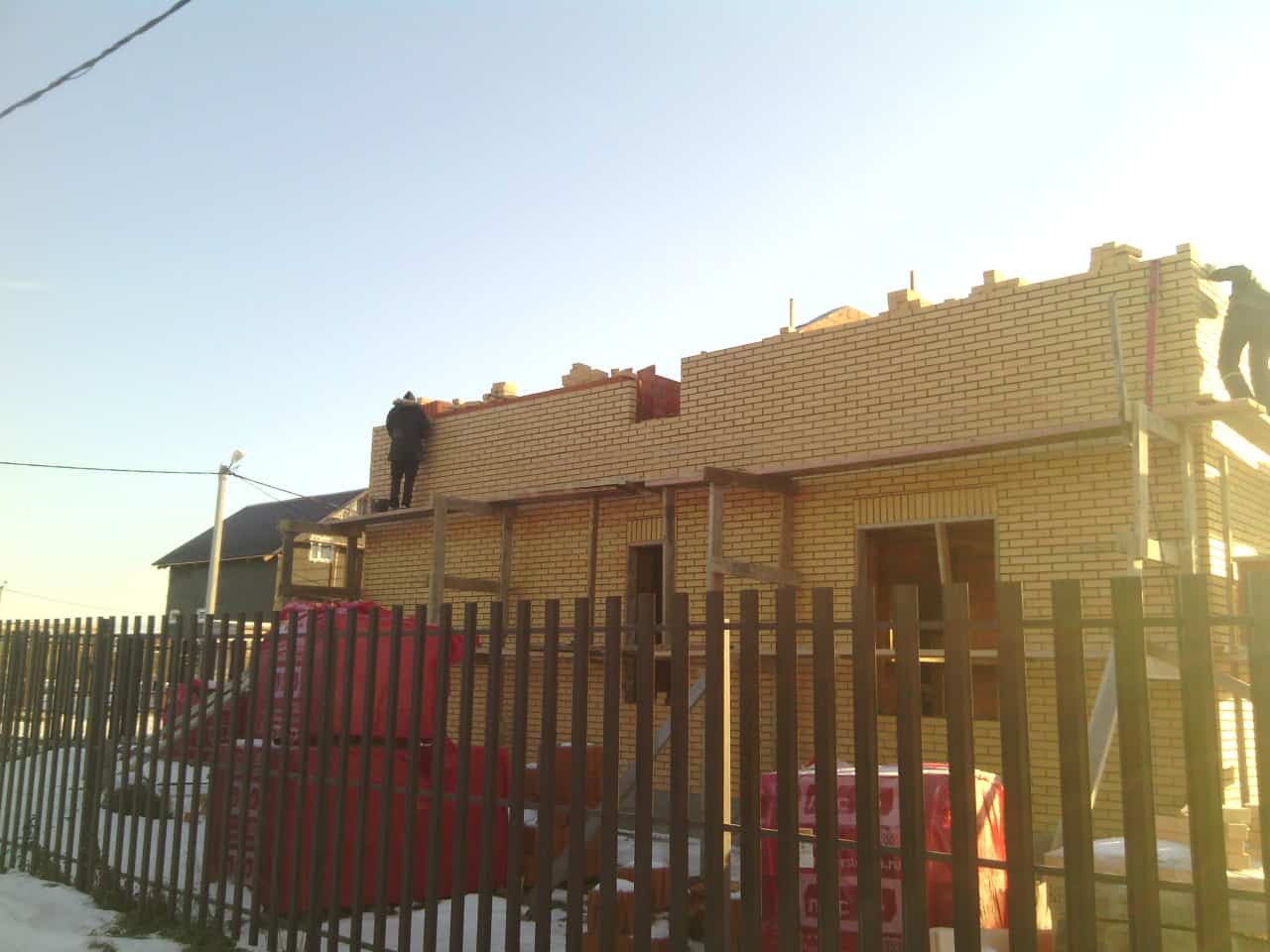 Строительство дома из керамических блоков в КП «Подсолнухи»