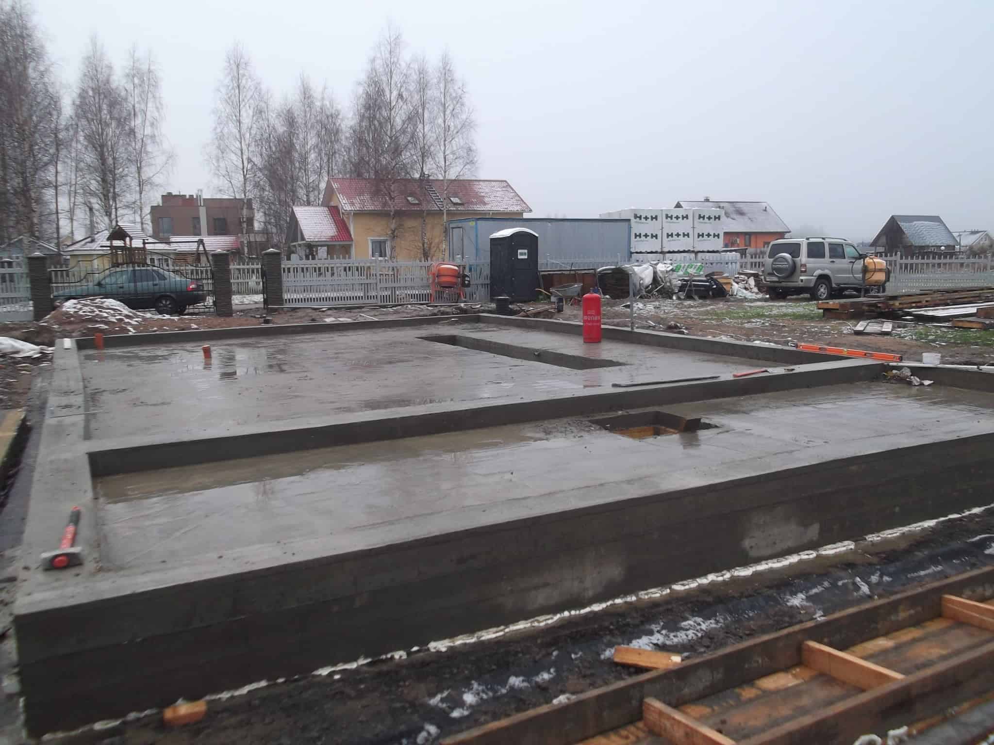 Строительство гаража из газобетона в посёлке «Коробицыно»