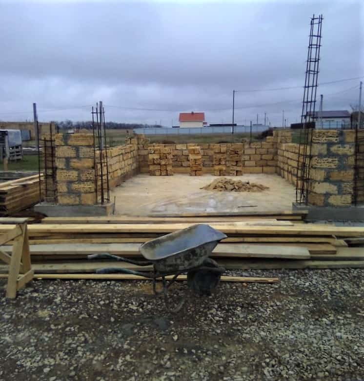 Строительство гаража из блоков, в Симферопольском районе, полуострова Крым
